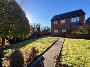 Photo 37- click for photo gallery